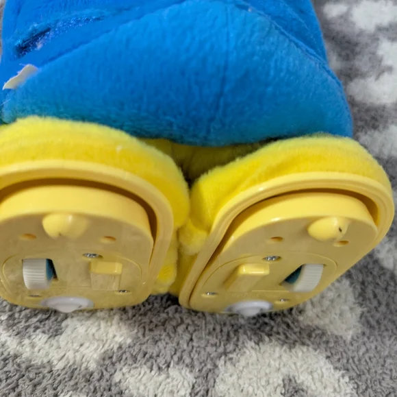 2/90$ Pablo The Backyardigans Dancing Plush RARE - Picture 3 of 3